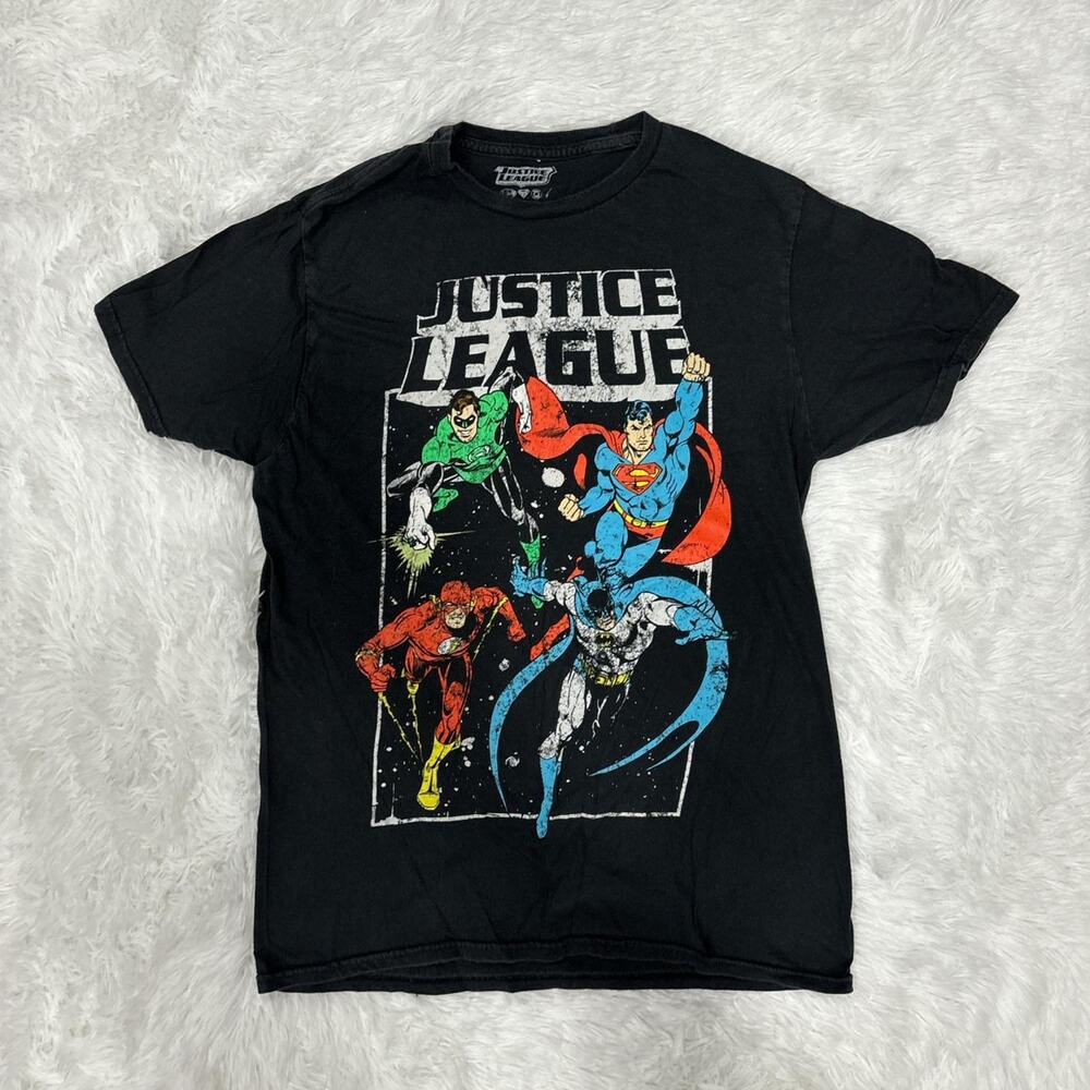 Justice league graphic tshirt